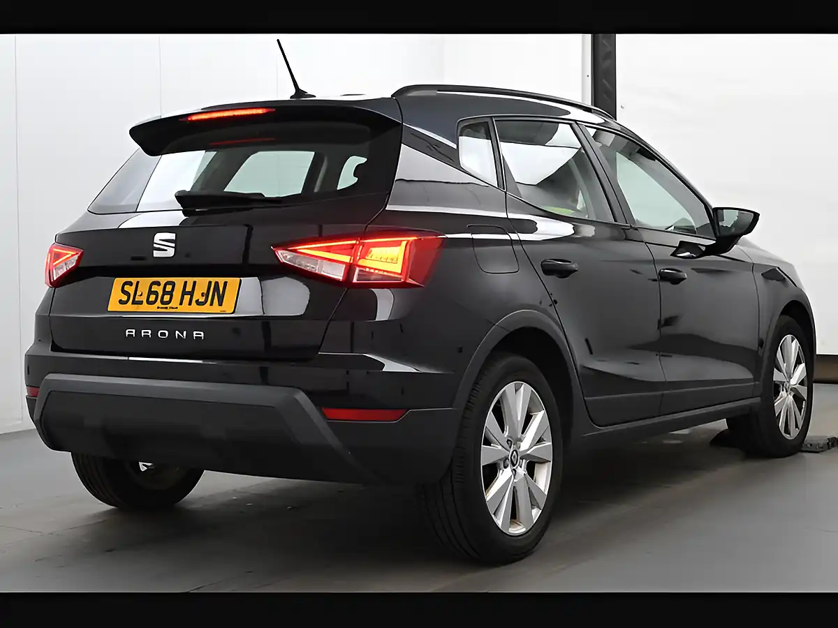 Used 2018 SEAT Arona Se Technology Black - Interior and Exterior details 13