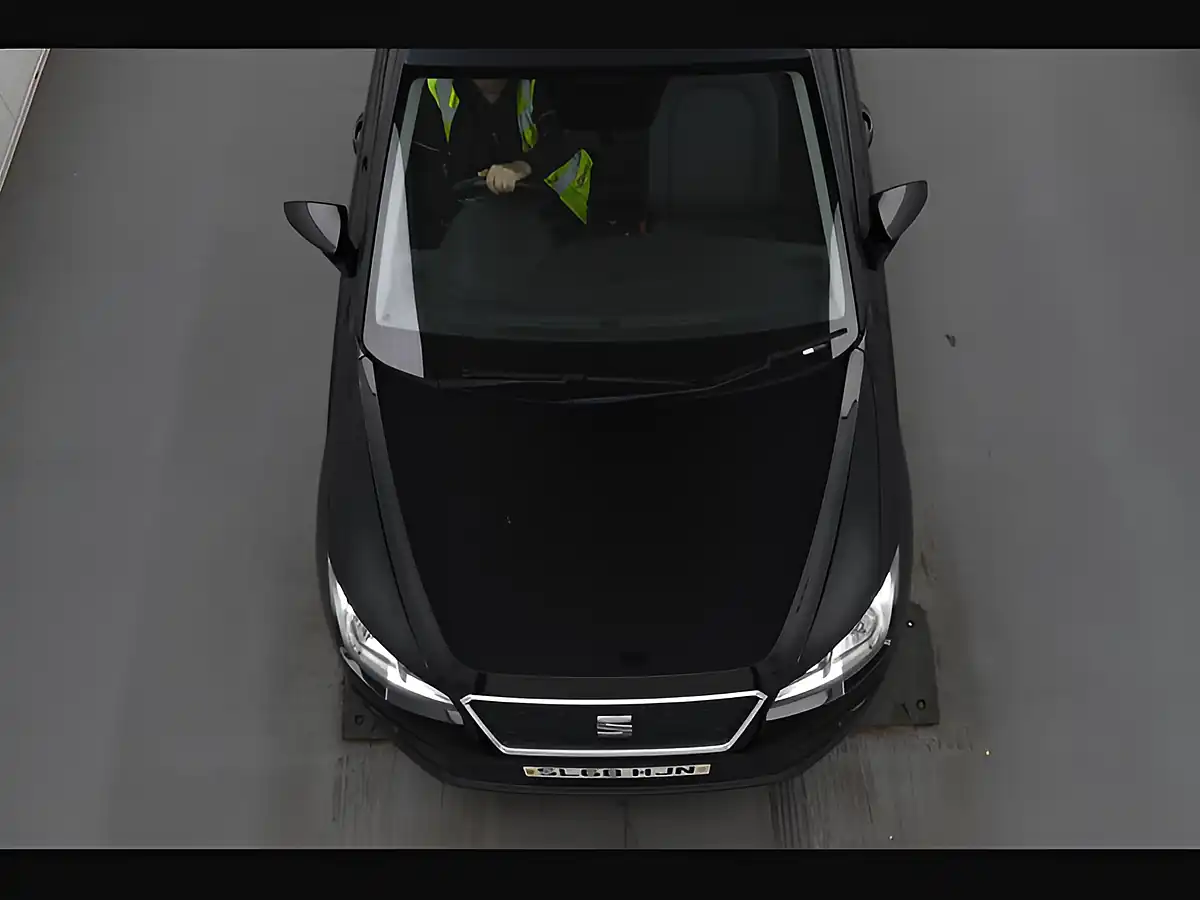 Used 2018 SEAT Arona Se Technology Black - Interior and Exterior details 3