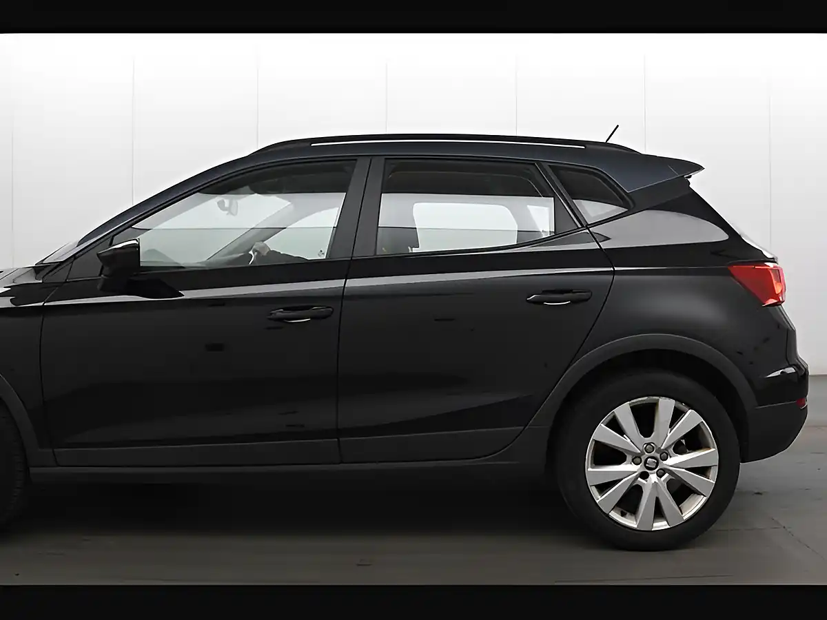 Used 2018 SEAT Arona Se Technology Black - Interior and Exterior details 9
