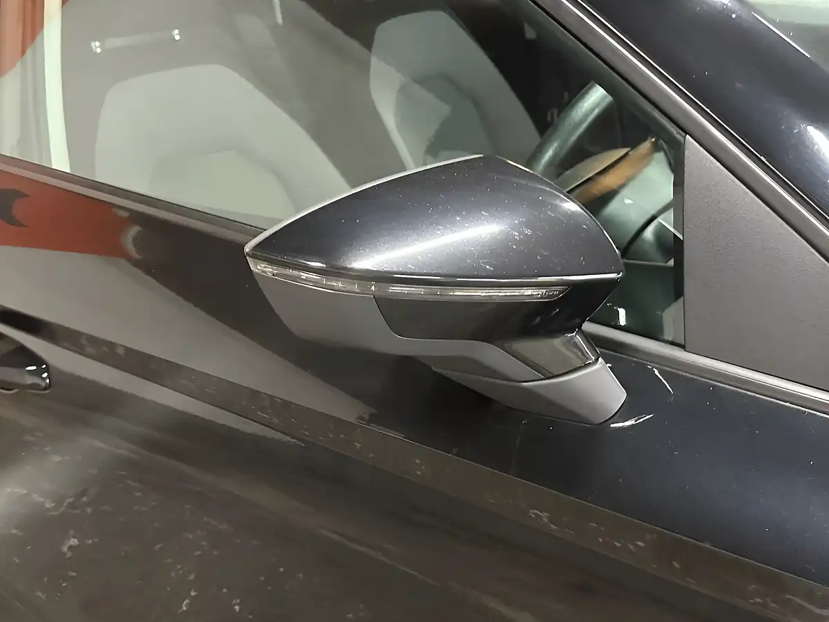 Used 2018 SEAT Arona Se Technology Black - Interior and Exterior details 16