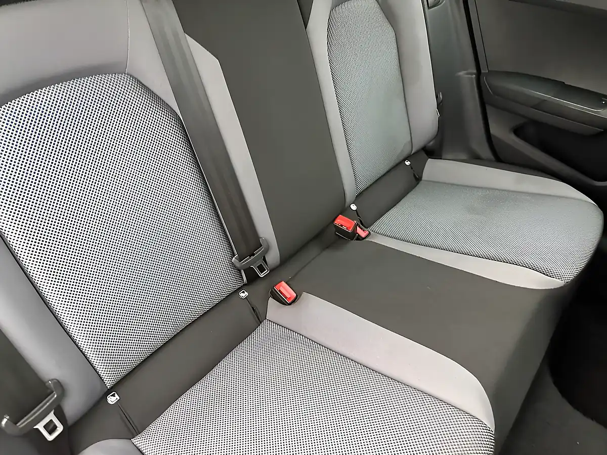 Used 2018 SEAT Arona Se Technology Black - Interior and Exterior details 20