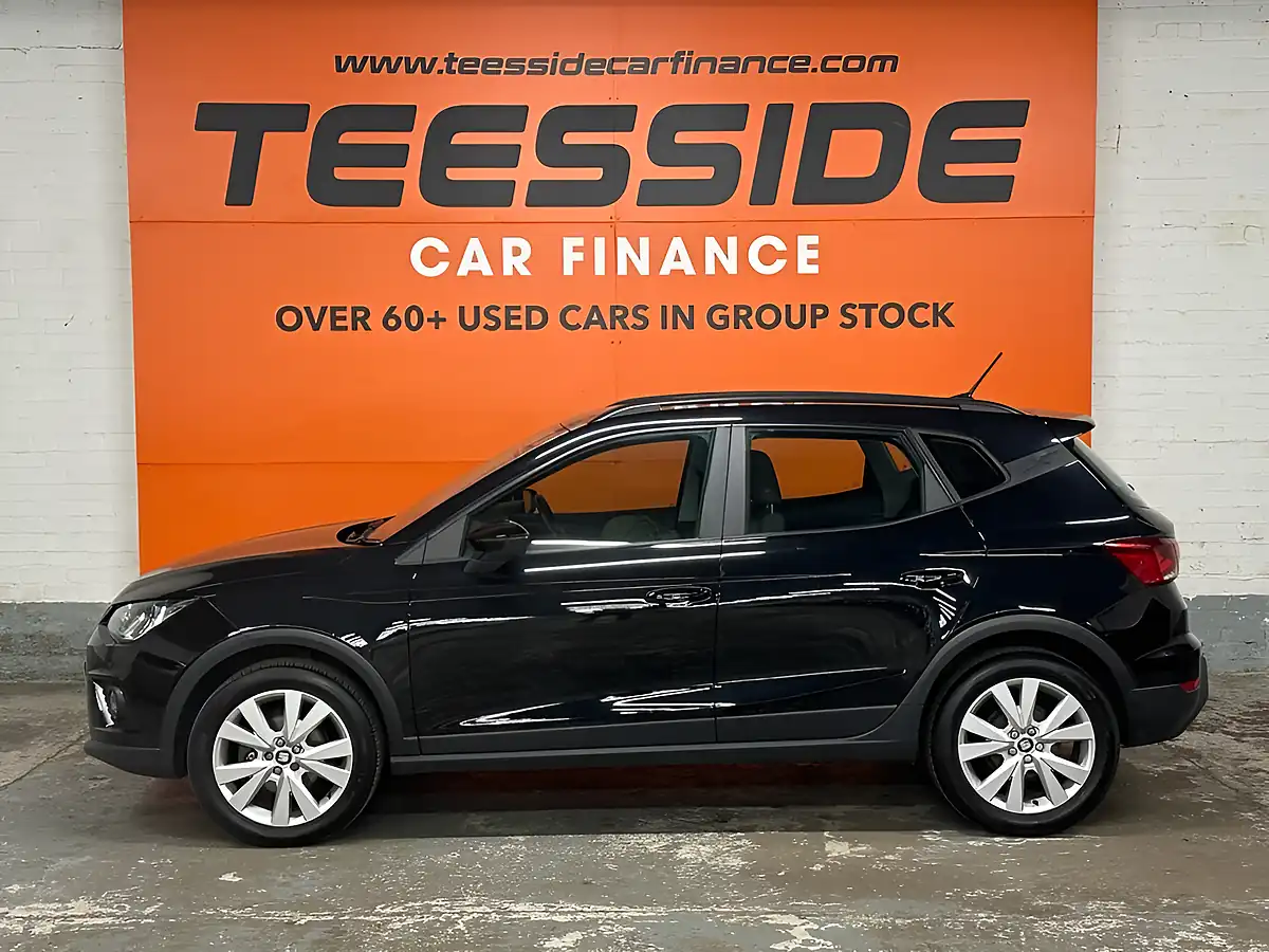 Used 2018 SEAT Arona Se Technology Black - Interior and Exterior details 6