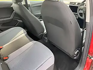 Used 2018 SEAT Arona Se Technology Lux Red - Interior and Exterior details 11