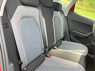 Used 2018 SEAT Arona Se Technology Lux Red - Interior and Exterior details 12