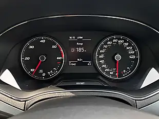 Used 2018 SEAT Arona Se Technology Lux Red - Interior and Exterior details 20