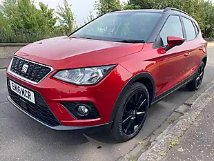 Used 2018 SEAT Arona Se Technology Lux Red - Interior and Exterior details 7