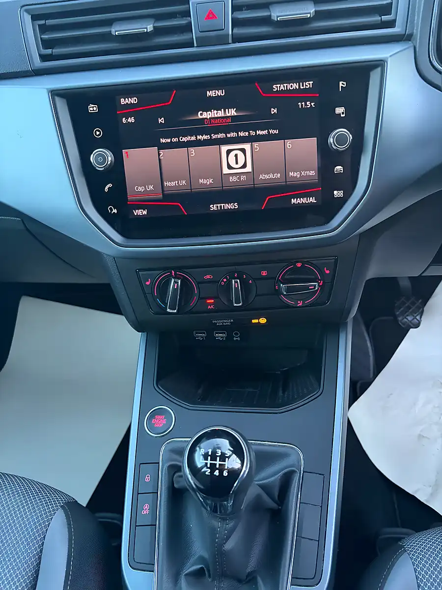 Used 2018 SEAT Arona Se Technology Lux Red - Interior and Exterior details 11