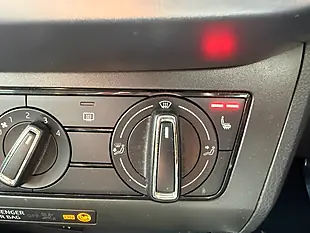 Used 2018 SEAT Arona Se Technology Lux Silver - Interior and Exterior details 4