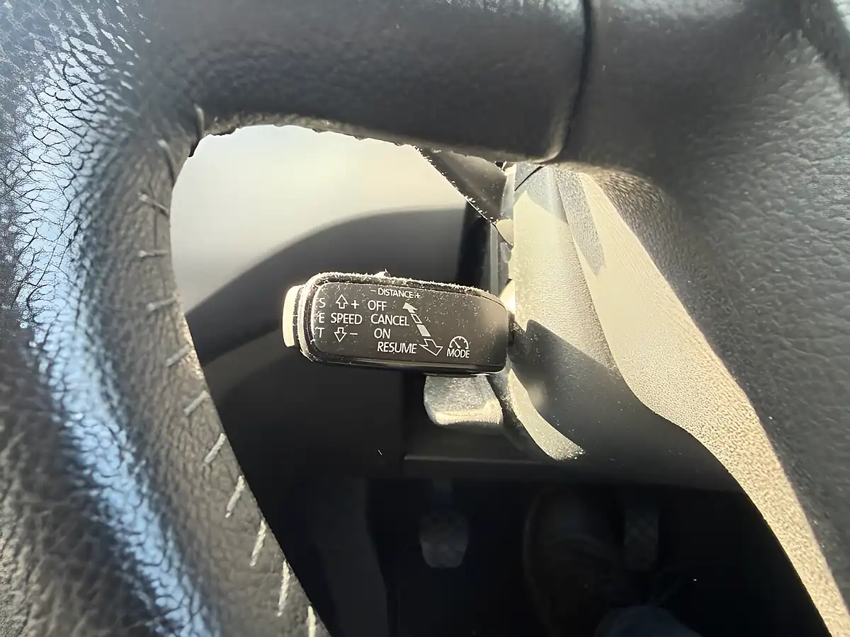 Used 2018 SEAT Arona Se Technology Lux Silver - Interior and Exterior details 7
