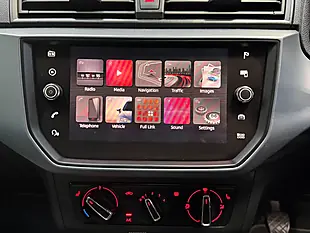 Used 2018 SEAT Arona Se Technology Lux Silver - Interior and Exterior details 20