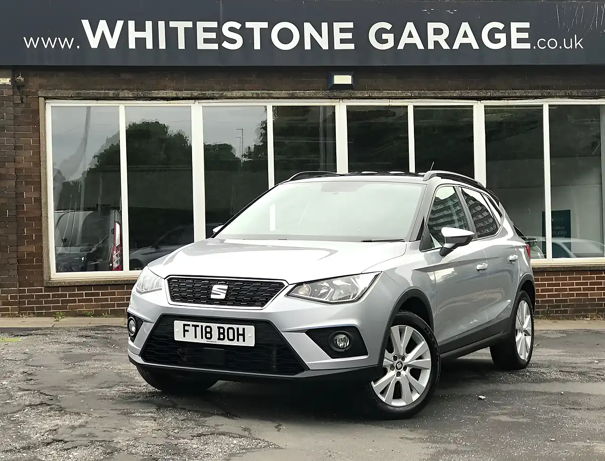 Used 2018 SEAT Arona Se Technology Lux Urban Silver - Interior and Exterior details 4