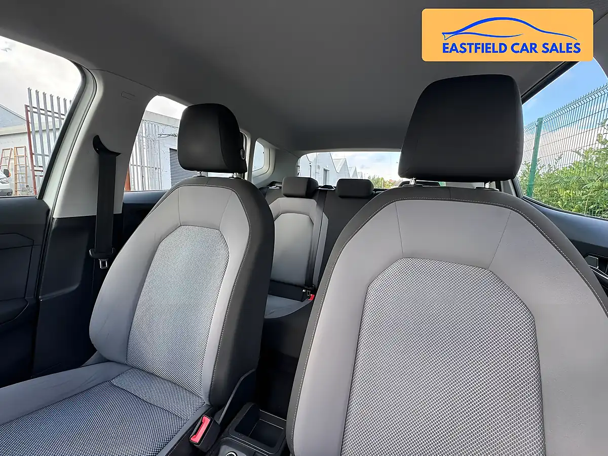 Used 2018 SEAT Arona Se Technology Lux White - Interior and Exterior details 6