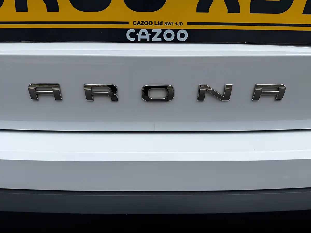 Used 2018 SEAT Arona Se Technology Lux White - Interior and Exterior details 19