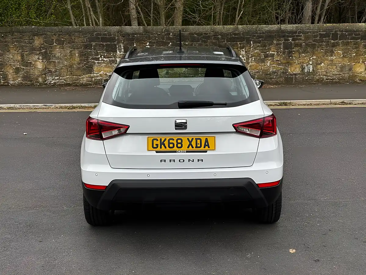 Used 2018 SEAT Arona Se Technology Lux White - Interior and Exterior details 3