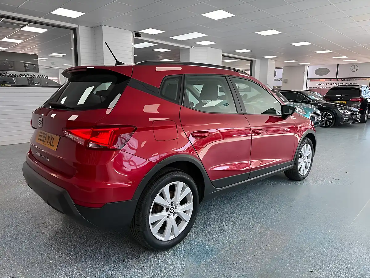 Used 2018 SEAT Arona Se Technology Red - Interior and Exterior details 2
