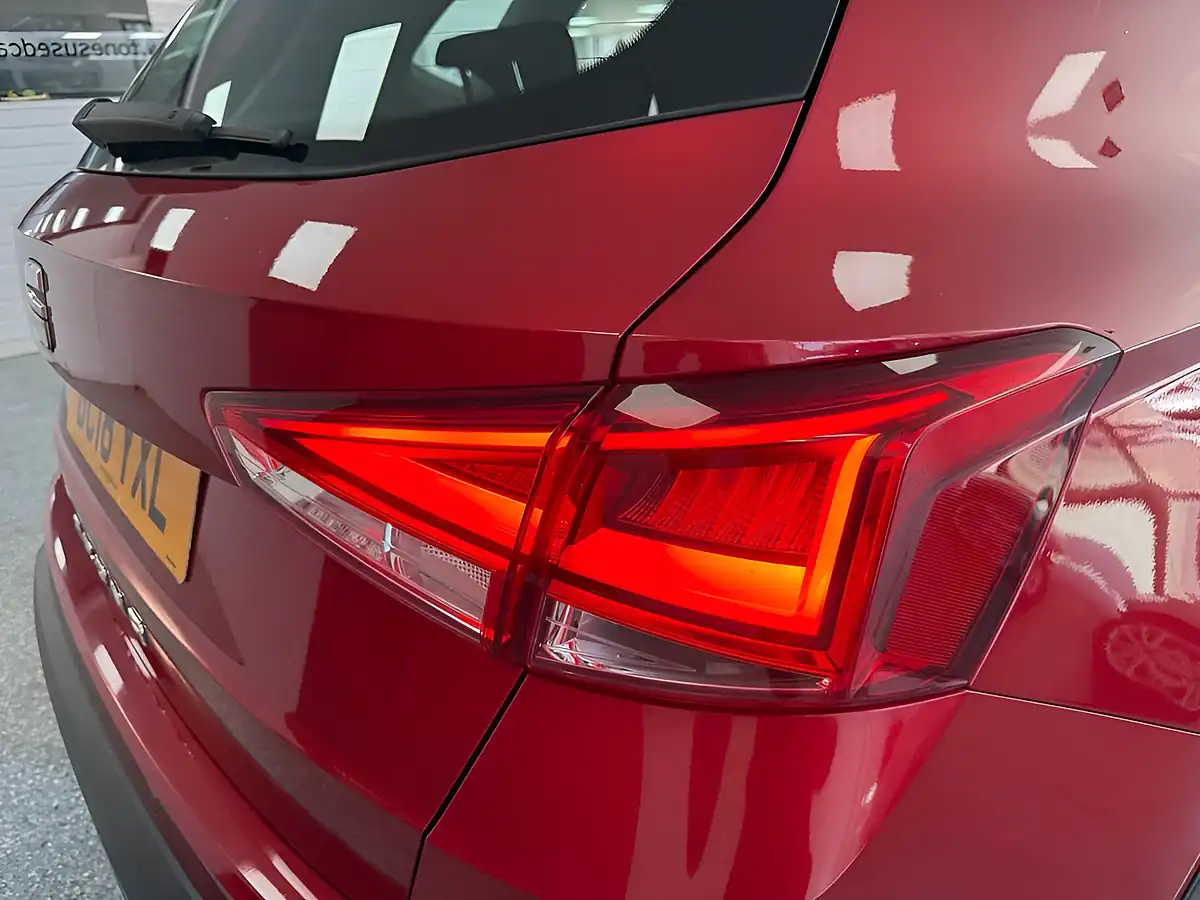 Used 2018 SEAT Arona Se Technology Red - Interior and Exterior details 7