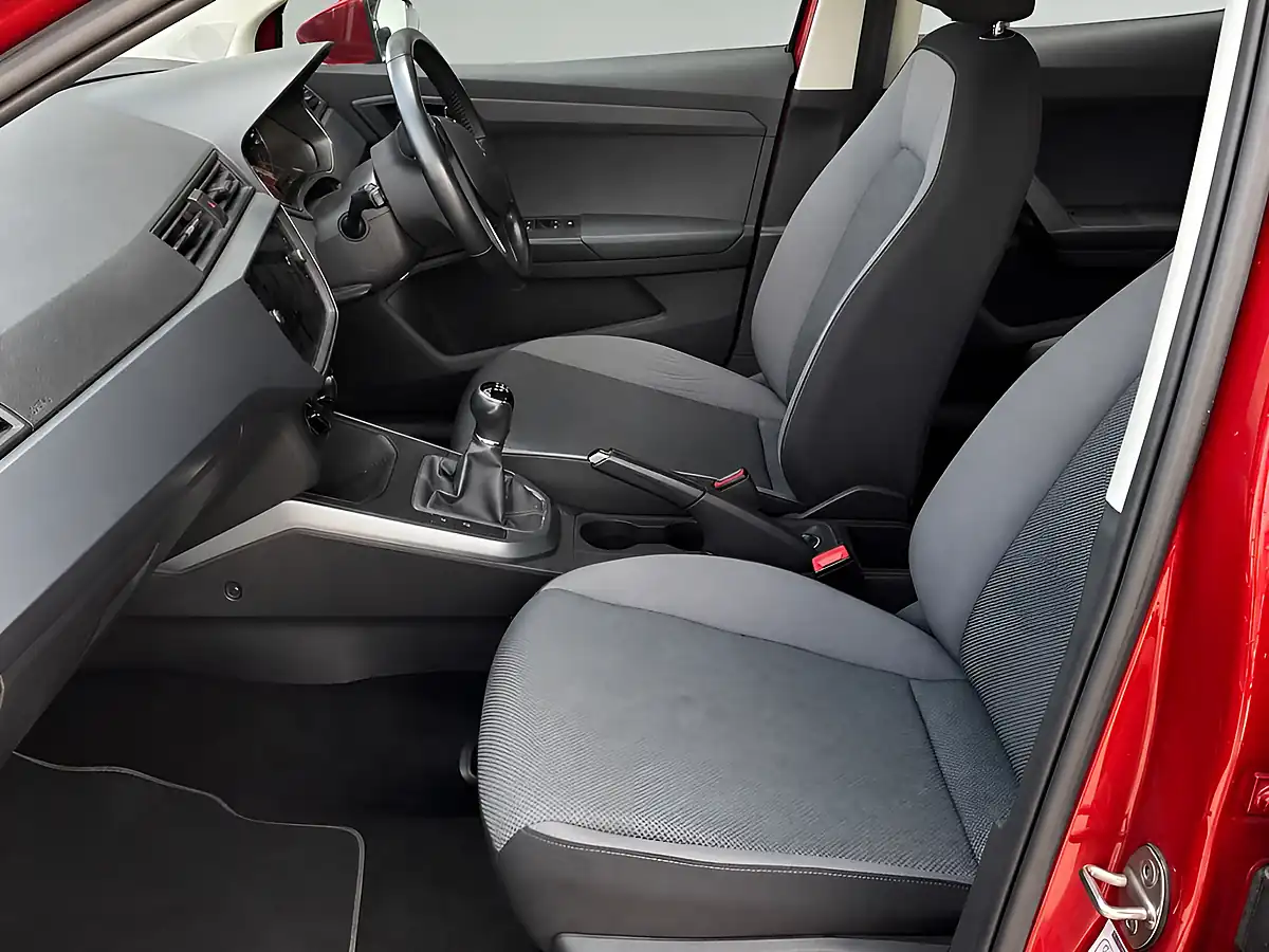 Used 2018 SEAT Arona Se Technology Red - Interior and Exterior details 6