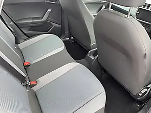 Used 2018 SEAT Arona Se Technology Red - Interior and Exterior details 11
