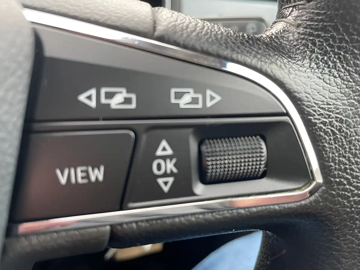 Used 2018 SEAT Arona Se Technology Red - Interior and Exterior details 18