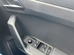 Used 2018 SEAT Arona Se Technology Red - Interior and Exterior details 19