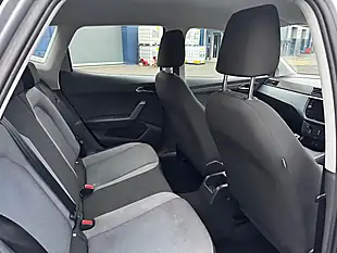 Used 2018 SEAT Arona Se Technology Silver - Interior and Exterior details 11