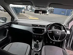 Used 2018 SEAT Arona Se Technology Silver - Interior and Exterior details 12