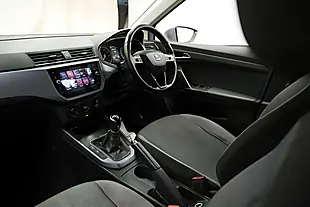 Used 2018 SEAT Arona Se Technology Silver - Interior and Exterior details 13