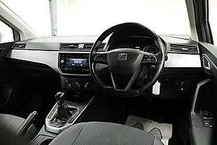 Used 2018 SEAT Arona Se Technology Silver - Interior and Exterior details 9