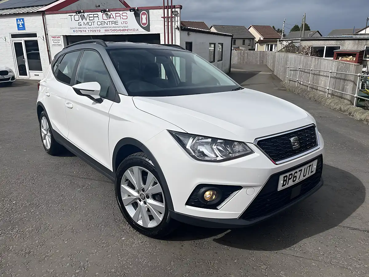 Used 2018 SEAT Arona Se Technology White - Front View