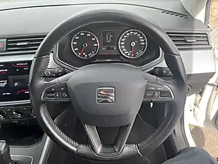 Used 2018 SEAT Arona Se Technology White - Interior and Exterior details 16