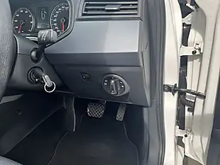 Used 2018 SEAT Arona Se Technology White - Interior and Exterior details 17