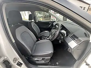 Used 2018 SEAT Arona Se Technology White - Interior and Exterior details 3