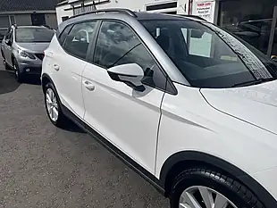 Used 2018 SEAT Arona Se Technology White - Interior and Exterior details 6