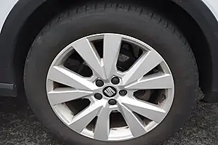 Used 2018 SEAT Arona Se Technology White - Interior and Exterior details 13
