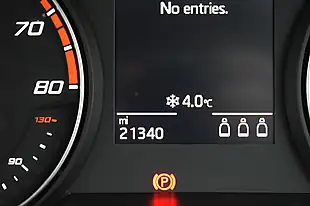 Used 2018 SEAT Arona Se Technology White - Interior and Exterior details 6