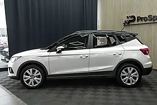 Used 2018 SEAT Arona Se Technology White - Interior and Exterior details 10