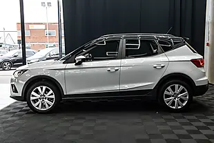 Used 2018 SEAT Arona Se Technology White - Interior and Exterior details 11