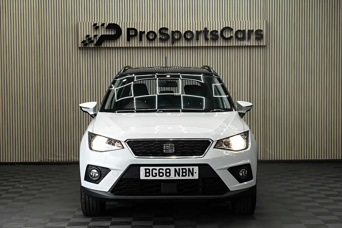 Used 2018 SEAT Arona Se Technology White - Interior and Exterior details 3