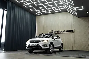 Used 2018 SEAT Arona Se Technology White - Interior and Exterior details 9