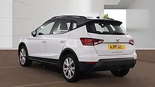 Used 2018 SEAT Arona Se Technology White - Interior and Exterior details 3