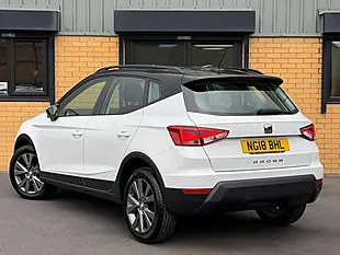 Used 2018 SEAT Arona Se White - Interior and Exterior details 11
