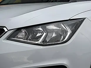 Used 2018 SEAT Arona Se White - Interior and Exterior details 13
