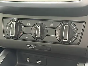 Used 2018 SEAT Arona Se White - Interior and Exterior details 19