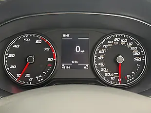Used 2018 SEAT Arona Se White - Interior and Exterior details 20