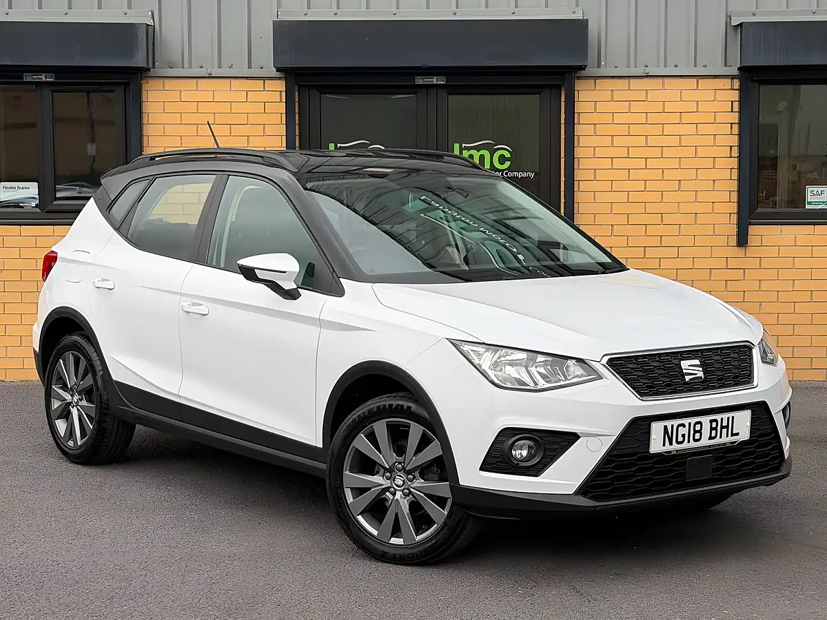 Used 2018 SEAT Arona Se White - Interior and Exterior details 8