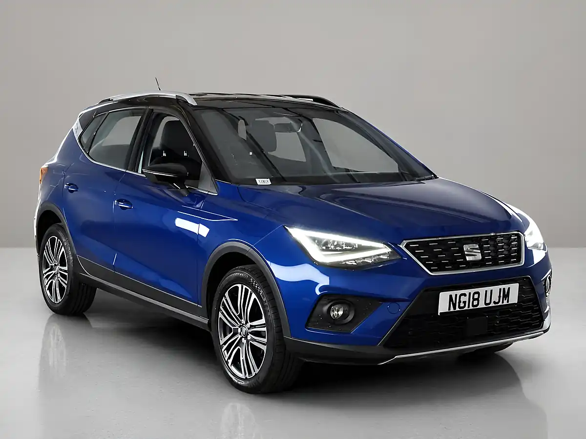 Used 2018 SEAT Arona Xcellence Blue - Front View