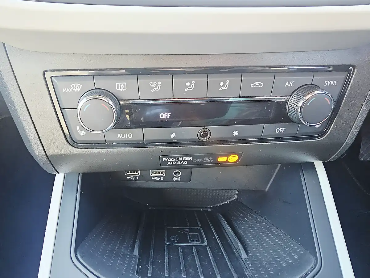 Used 2018 SEAT Arona Xcellence Lux - Interior and Exterior details 12