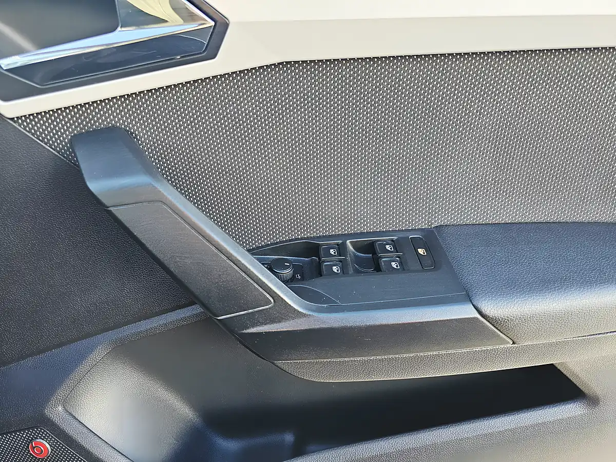 Used 2018 SEAT Arona Xcellence Lux - Interior and Exterior details 15