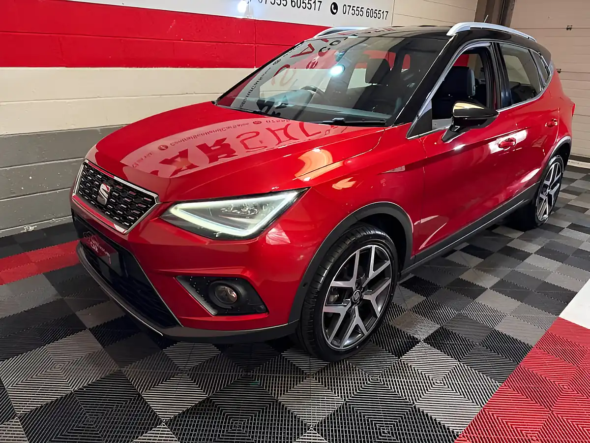 Used 2018 SEAT Arona Xcellence Lux Red - Interior and Exterior details 7