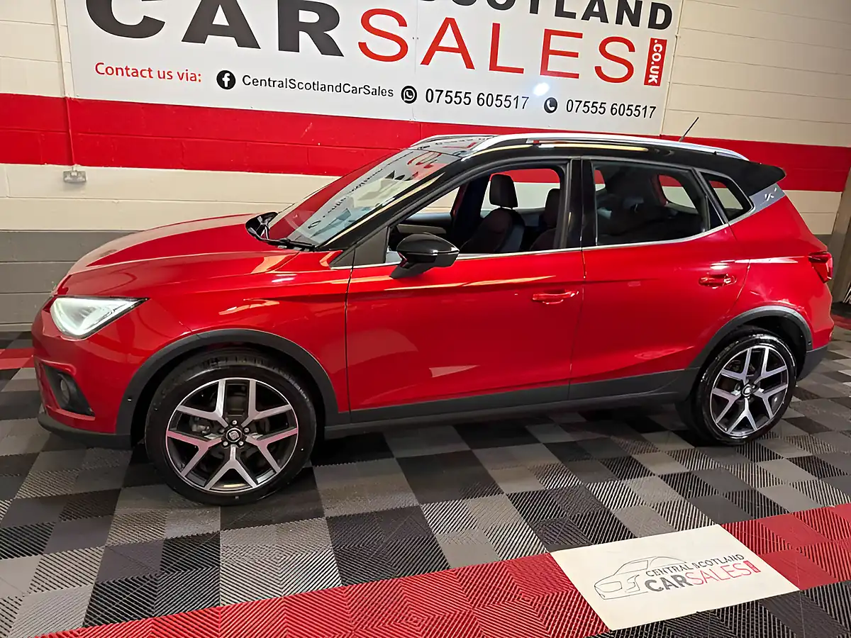 Used 2018 SEAT Arona Xcellence Lux Red - Interior and Exterior details 8